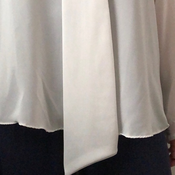White Relaxed Tie Front Blouse - Picture 6 of 8